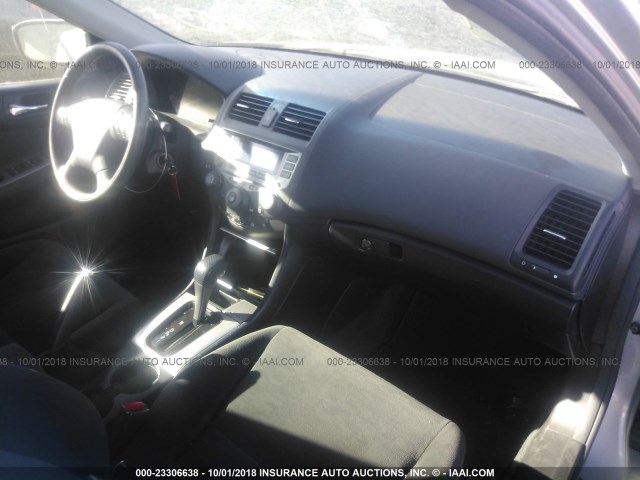 1HGCM56797A205485 - 2007 HONDA ACCORD EX SILVER photo 5