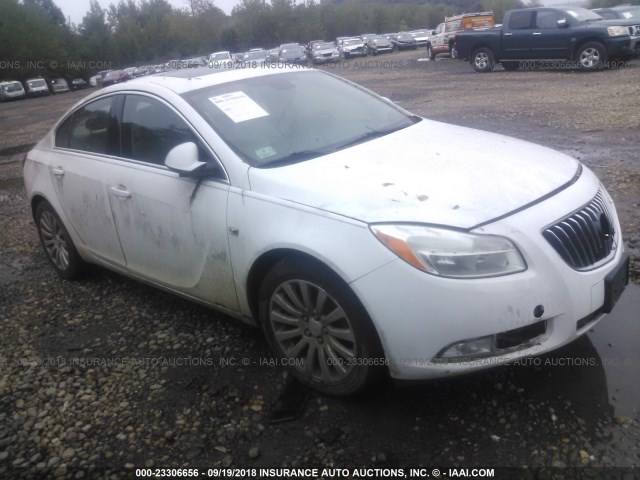 W04GS5EC5B1005050 - 2011 BUICK REGAL CXL WHITE photo 1