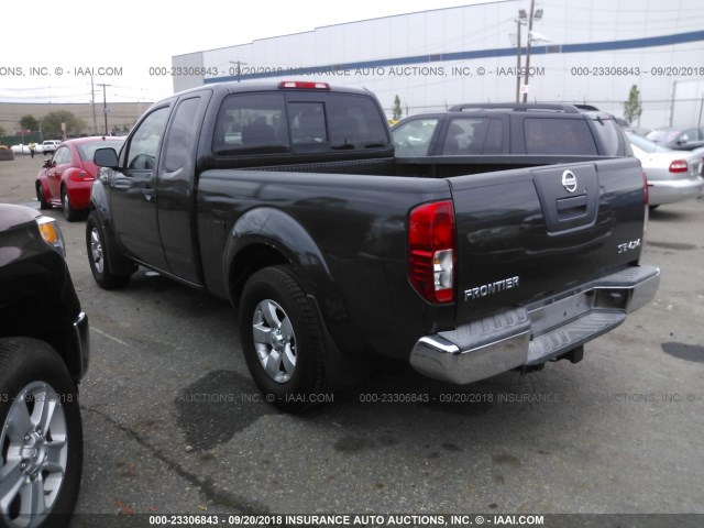 1N6AD0CWXAC446596 - 2010 NISSAN FRONTIER KING CAB SE/LE/NISMO GRAY photo 3