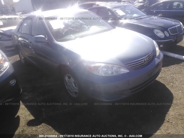 4T1BF30K62U532550 - 2002 TOYOTA CAMRY LE/XLE/SE Көк фото 1