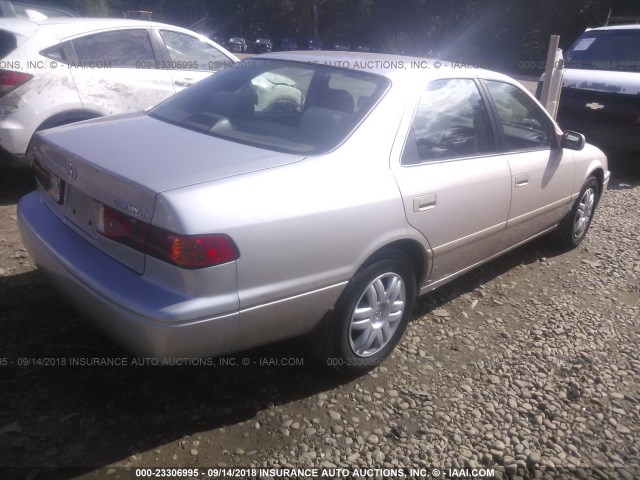 4T1BG22K71U779594 - 2001 TOYOTA CAMRY CE/LE/XLE 米色 照片 4