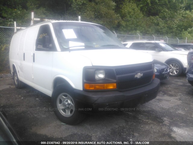 1GCFG15X641172048 - 2004 CHEVROLET EXPRESS G1500  WHITE photo 1