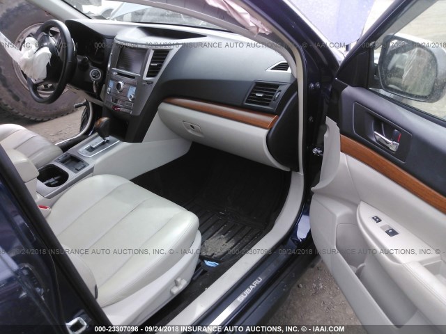 4S4BRBNCXE3275972 - 2014 SUBARU OUTBACK 2.5I LIMITED BLUE photo 5