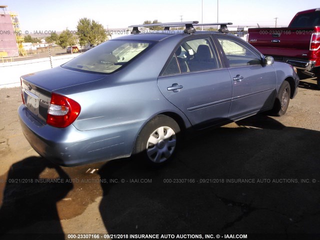 JTDBE32K330161473 - 2003 TOYOTA CAMRY LE/XLE Ашық көк фото 4