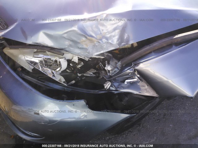 JTDBE32K330161473 - 2003 TOYOTA CAMRY LE/XLE Ашық көк фото 6