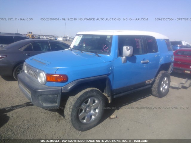 JTEBU11F870100620 - 2007 TOYOTA FJ CRUISER BLUE photo 2