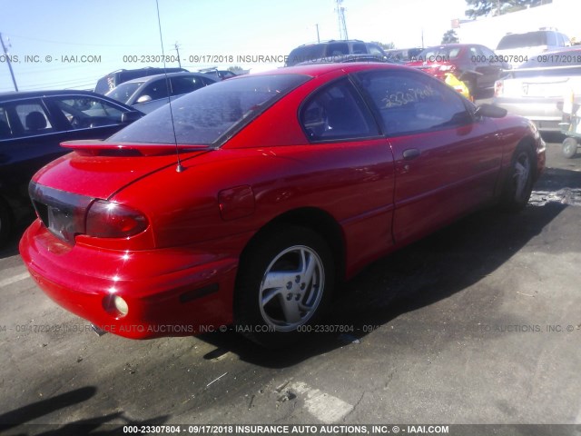 1G2JD12T427173606 - 2002 PONTIAC SUNFIRE GT RED photo 4