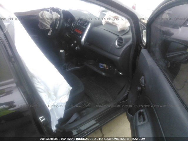 3N1CE2CP0EL437934 - 2014 NISSAN VERSA NOTE S/S PLUS/SV/SL BLACK photo 5