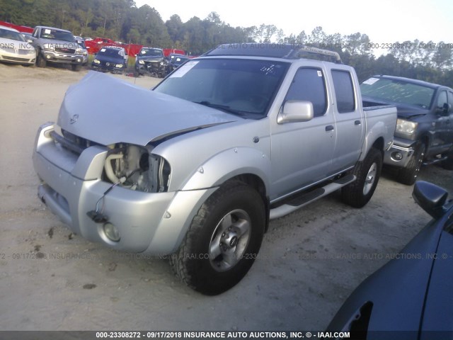 1N6ED27T62C330651 - 2002 NISSAN FRONTIER CREW CAB XE/CREW CAB SE SILVER photo 2