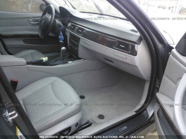 WBAVD13546KV06643 - 2006 BMW 325 XI GRAY photo 5