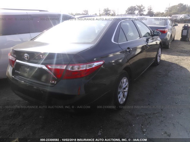 4T4BF1FK1FR469932 - 2015 TOYOTA CAMRY LE/XLE/SE/XSE 黑色 照片 4