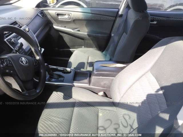 4T4BF1FK1FR469932 - 2015 TOYOTA CAMRY LE/XLE/SE/XSE 黑色 照片 5