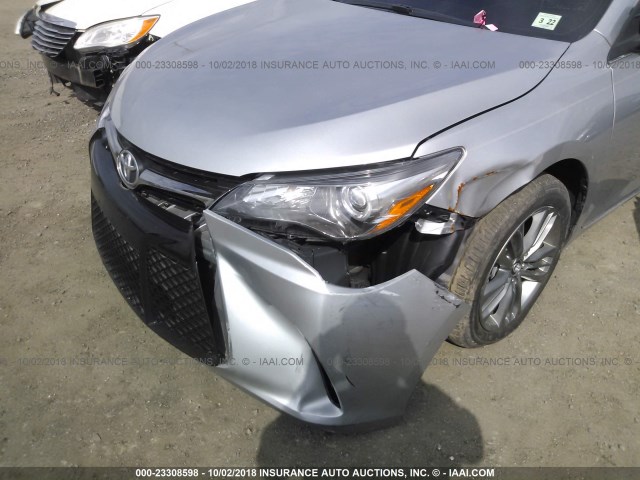 4T1BF1FK6HU346804 - 2017 TOYOTA CAMRY LE/XLE/SE/XSE SILVER photo 6