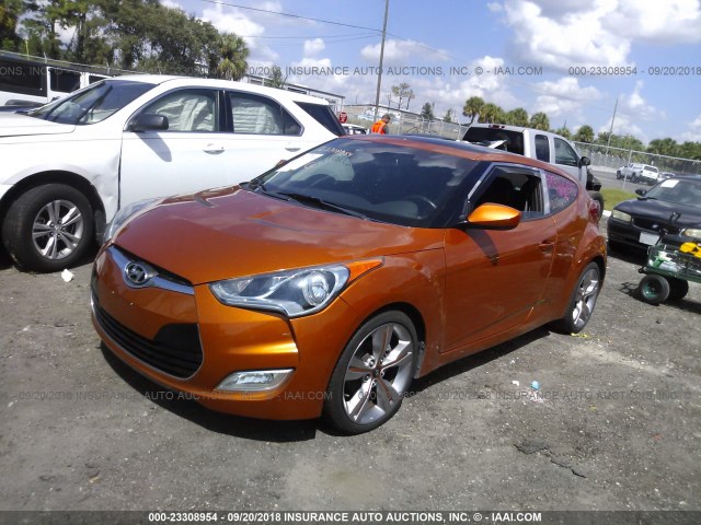 KMHTC6AD9CU079850 - 2012 HYUNDAI VELOSTER ORANGE photo 2