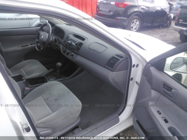 JTDBE32K120009206 - 2002 TOYOTA CAMRY LE/XLE/SE Ağ foto 5