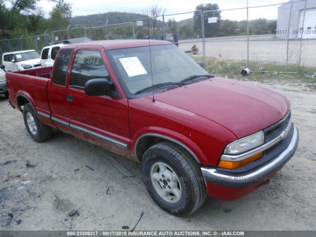 1GCDT19WX28118258 - 2002 CHEVROLET S TRUCK S10 RED photo 1