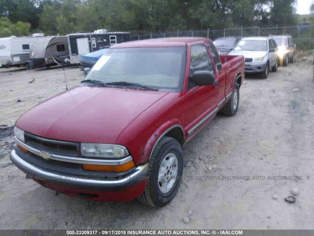 1GCDT19WX28118258 - 2002 CHEVROLET S TRUCK S10 RED photo 2