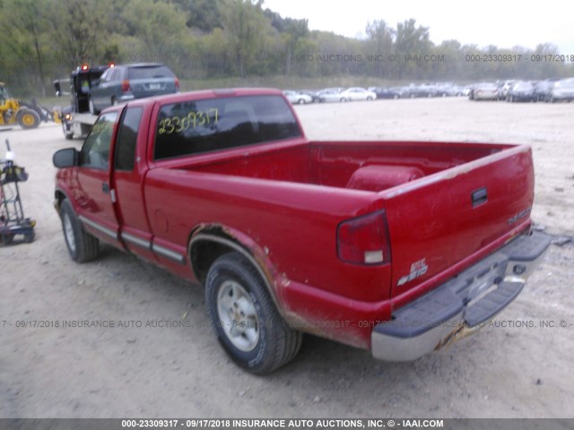 1GCDT19WX28118258 - 2002 CHEVROLET S TRUCK S10 RED photo 3