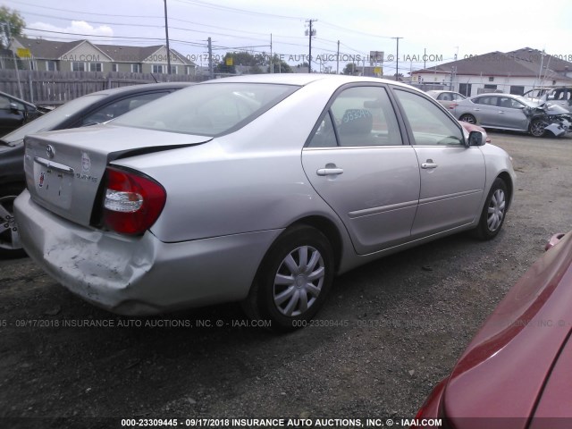 4T1BE32K24U367843 - 2004 TOYOTA CAMRY LE/XLE/SE 银色 照片 4