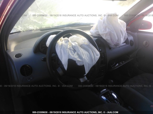 KL1TD62675B286552 - 2005 CHEVROLET AVEO LS RED photo 5