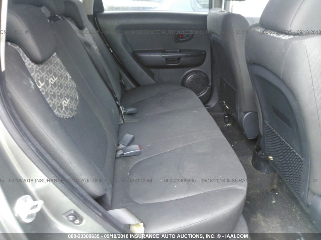 KNDJT2A20A7085857 - 2010 KIA SOUL +/!/SPORT GRAY photo 8