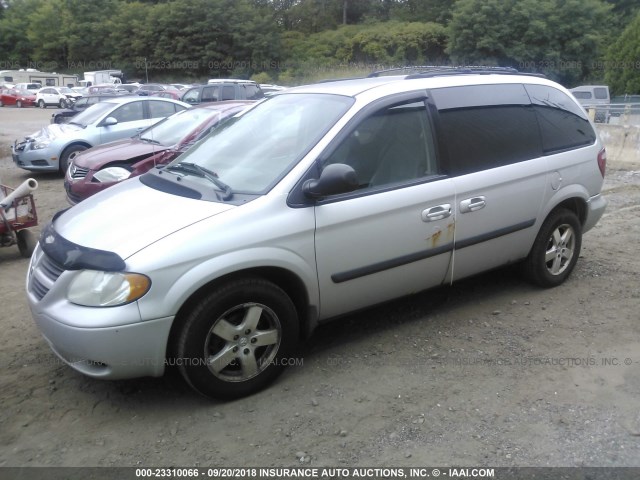 1D4GP45RX6B540500 - 2006 DODGE CARAVAN SXT SILVER photo 2