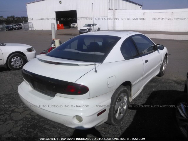 1G2JB124427463486 - 2002 PONTIAC SUNFIRE SE WHITE photo 4