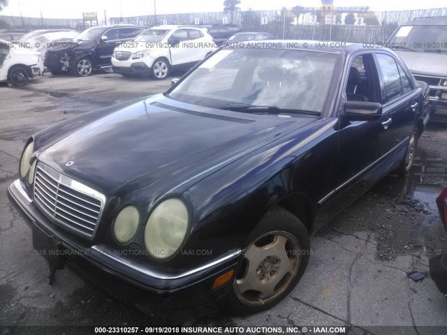 WDBJF70H2XA720016 - 1999 MERCEDES-BENZ E 430 BLACK photo 2