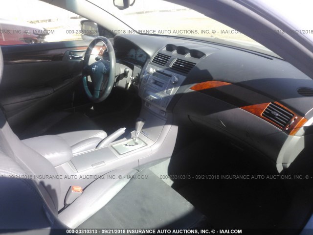 4T1CA30P76U096828 - 2006 TOYOTA CAMRY SOLARA SE/SLE Gümüş foto 5