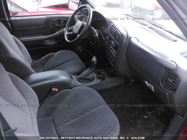 1GKDT13W612184031 - 2001 GMC JIMMY Czerwony zdjęcie 5