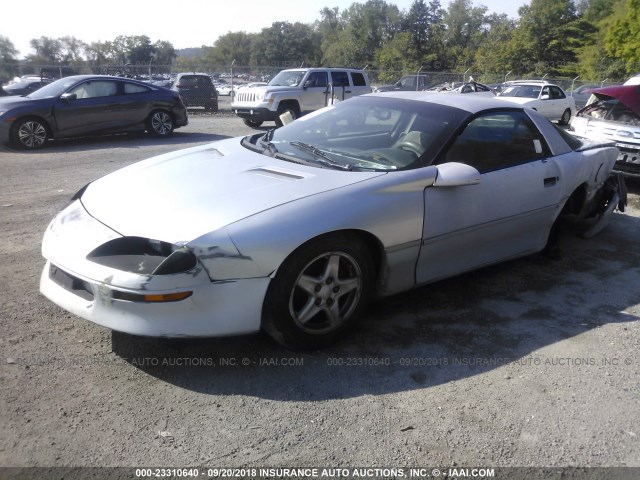 2G1FP22K3V2114122 - 1997 CHEVROLET CAMARO RS SILVER photo 2