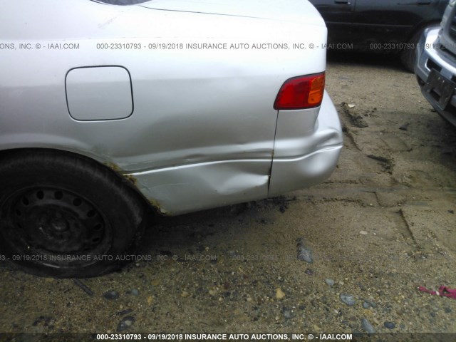 4T1BG22K01U086902 - 2001 TOYOTA CAMRY CE/LE/XLE 银色 照片 6