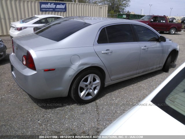 1G1ZA5E07AF105457 - 2010 CHEVROLET MALIBU LS Күміс фото 4