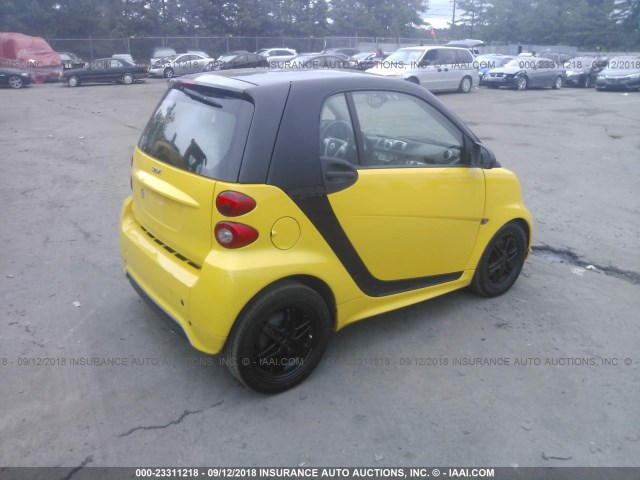 WMEEJ3BA1DK723569 - 2013 SMART FORTWO PURE/PASSION YELLOW photo 4