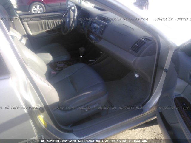 4T1BE30K64U914244 - 2004 TOYOTA CAMRY LE/XLE/SE 银色 照片 5