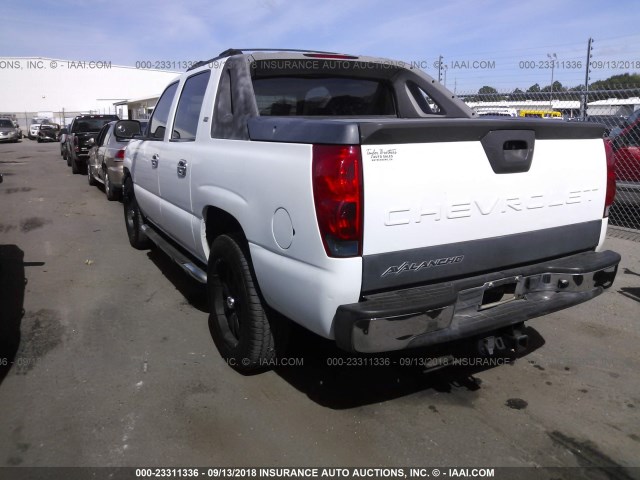 3GNEC12T14G147625 - 2004 CHEVROLET AVALANCHE C1500 WHITE photo 3