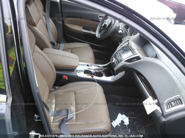 19UUB3F53JA000748 - 2018 ACURA TLX TECH BLACK photo 5