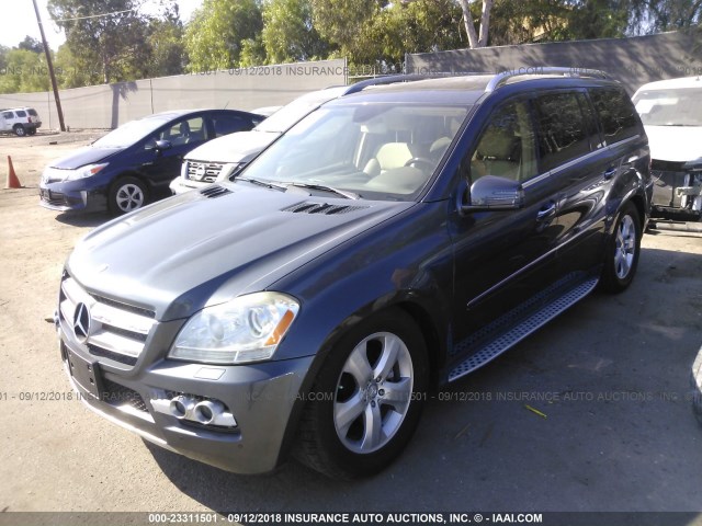 4JGBF7BE2BA693980 - 2011 MERCEDES-BENZ GL 450 4MATIC GRAY photo 2