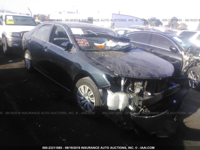 4T1BF1FK0DU284259 - 2013 TOYOTA CAMRY L/SE/LE/XLE Qara foto 1