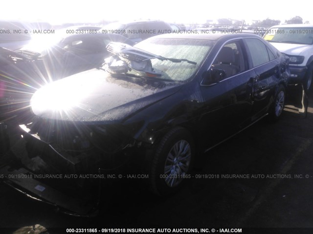 4T1BF1FK0DU284259 - 2013 TOYOTA CAMRY L/SE/LE/XLE Qara foto 2