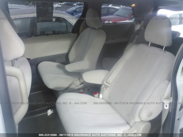 5TDKK3DC6DS357727 - 2013 TOYOTA SIENNA 白色 照片 8