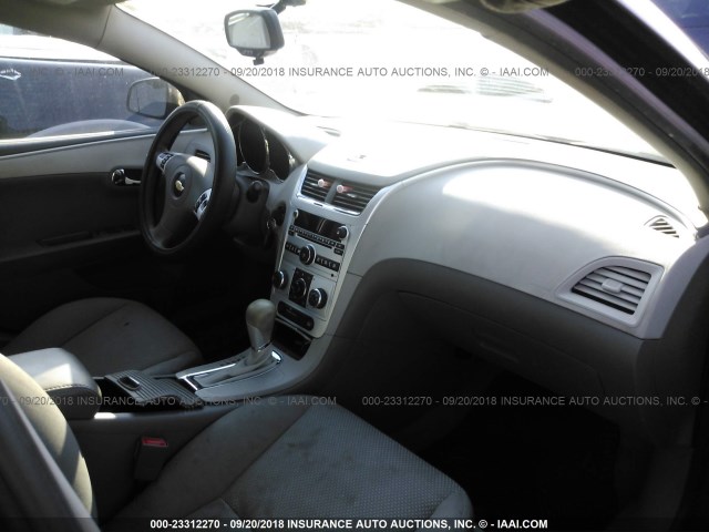 1G1ZB5E15BF303817 - 2011 CHEVROLET MALIBU LS Boz foto 5