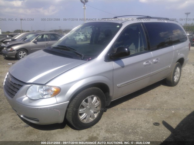 2A4GP54LX7R281410 - 2007 CHRYSLER TOWN & COUNTRY TOURING SILVER photo 2