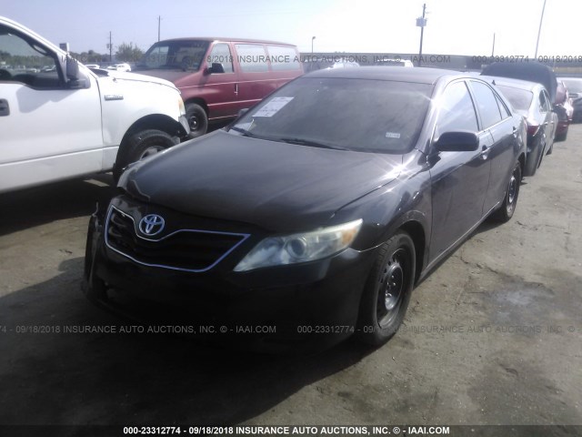 4T1BF3EK5BU662733 - 2011 TOYOTA CAMRY SE/LE/XLE BLACK photo 2
