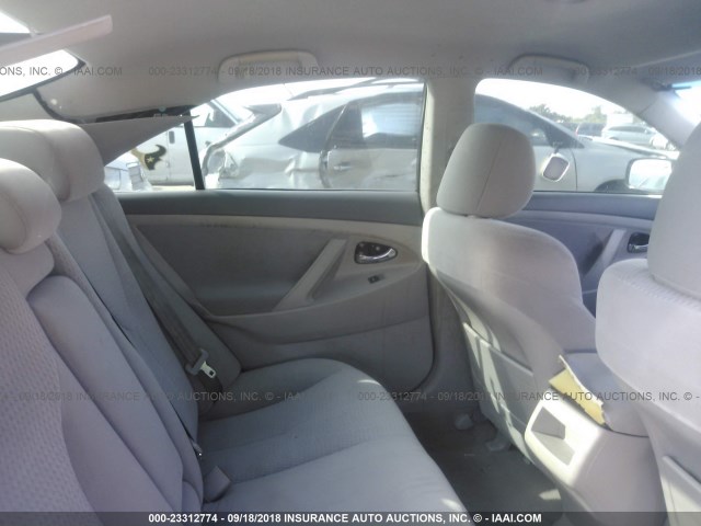 4T1BF3EK5BU662733 - 2011 TOYOTA CAMRY SE/LE/XLE BLACK photo 8