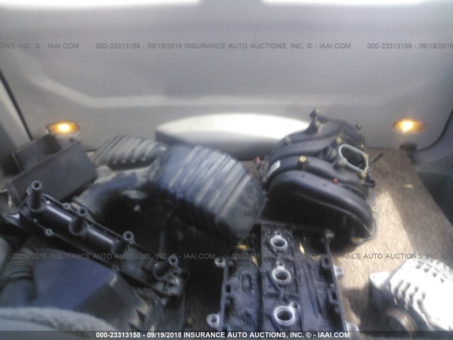 5GZCZ23D74S856790 - 2004 SATURN VUE SILVER photo 6