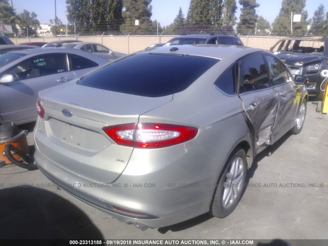 3FA6P0H70FR228974 - 2015 FORD FUSION SE SILVER photo 4