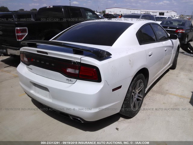 2C3CDXCT8DH531842 - 2013 DODGE CHARGER R/T WHITE photo 4