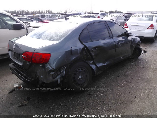 3VWD07AJ5EM238025 - 2014 VOLKSWAGEN JETTA SE GRAY photo 4