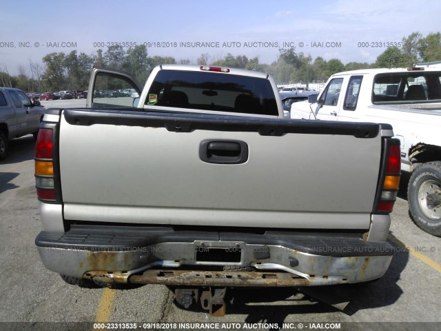 1GCJK392X5E195779 - 2005 CHEVROLET SILVERADO K3500 Pewter photo 8